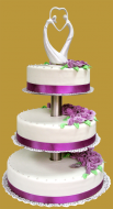 tort weselny 3 piętrowy na stelażu z fioletowymi dodatkami