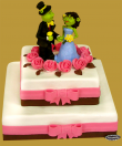 tort weselny w stylu angielskim 2 piętrowy kwadratowy z Shrekiem i Fioną
