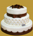 tort weselny w stylu angielskim pikowany brązowe dodatki